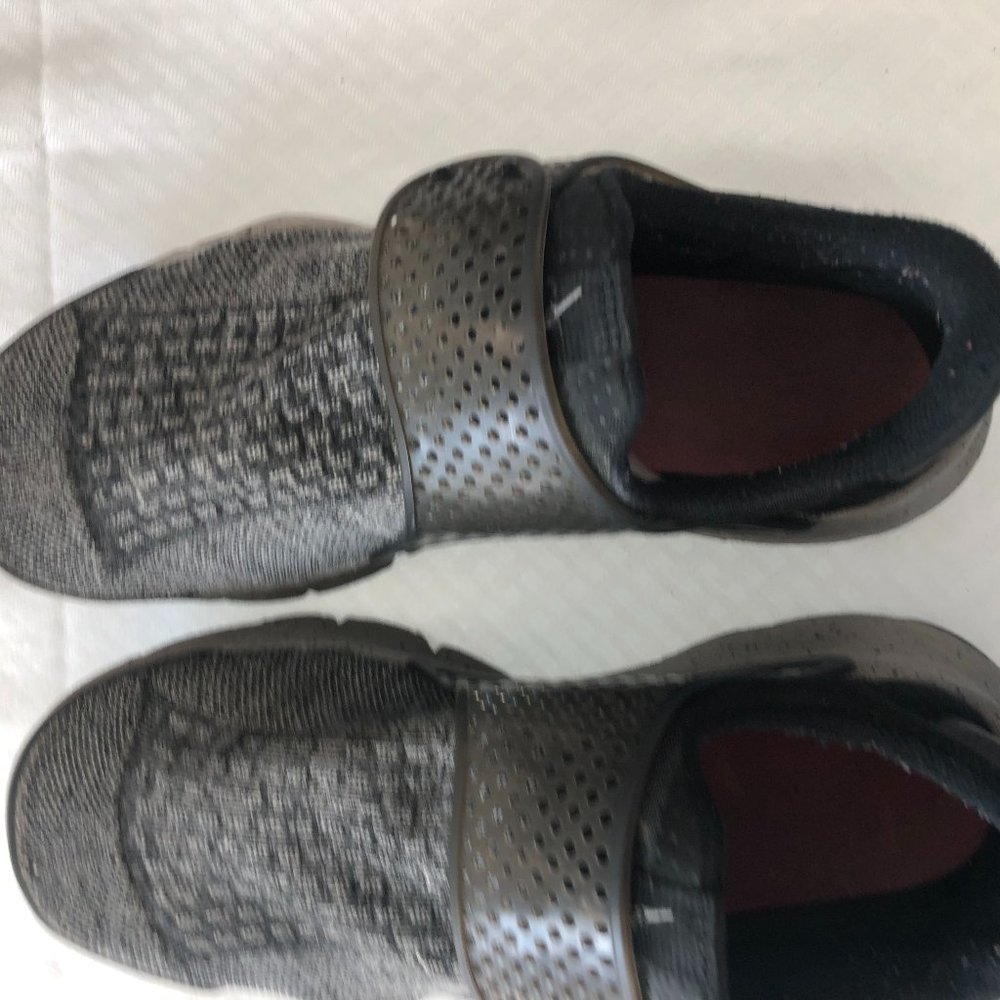 Women's Size 10 Nike Sock Dart SE Premium Dust Grey Sneaker 2016